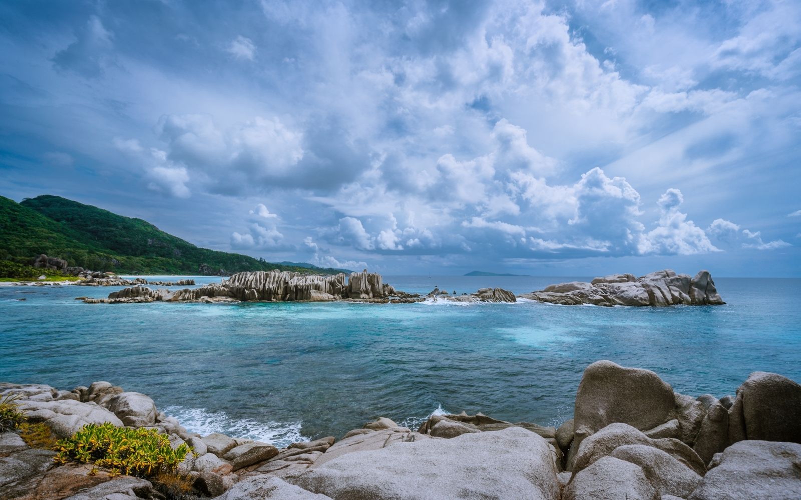 Beautiful tropical scenery in Seychelles, perfect for vacation and travel
